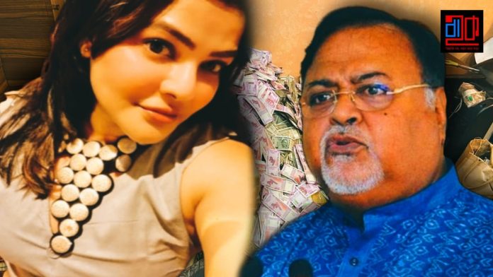 arpita partha 4 monney recovered from arpitas house with combined picture of partha and arpita