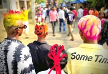 চুল কাটাতে ৫ হাজার টাকা খরচ! বিসর্জনে সিউড়ির যুবকদের অন্যরকম চুলের ছাঁট Special Hairstyle Kali Puja Procession, Viral News, Bengali News, ভাইরাল নিউজ, বাংলা নিউজ